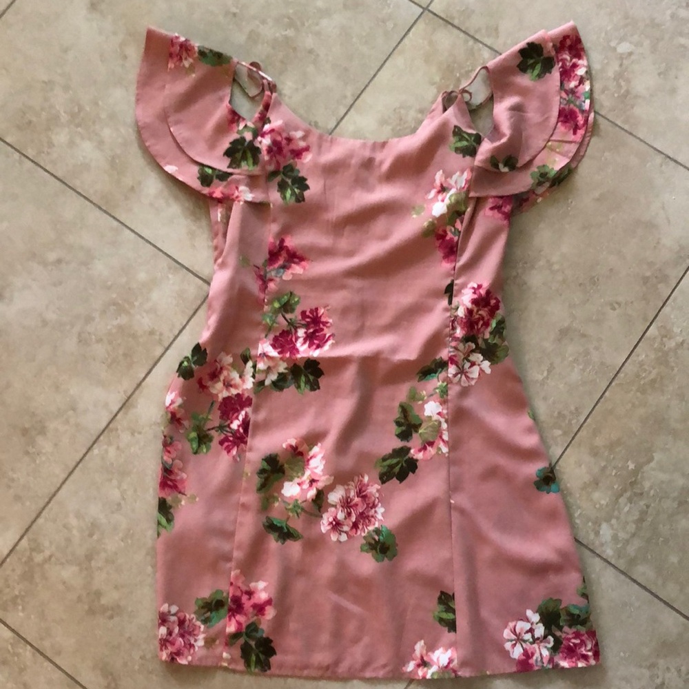 Light pink dress